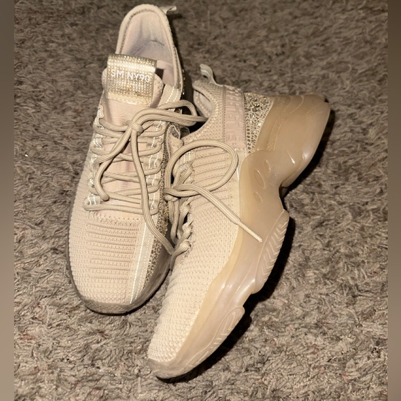 Steve Madden sneakers - Picture 1 of 4
